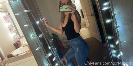 cort4shortt pornstar nudes images