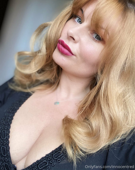 Robyn Allan pornstar hot galleries