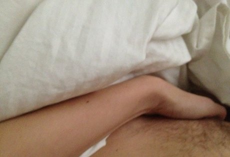 Riki Lindhome star xxx image