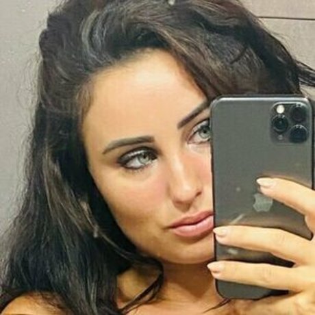 Nadege Barbera star pretty galleries