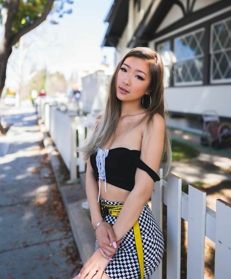 Gloriawuuu sexy pornstar pic