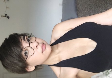 Marsupialmami hd actress photo