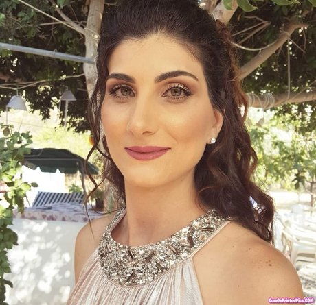 Katerina Darkadaki hot actress image