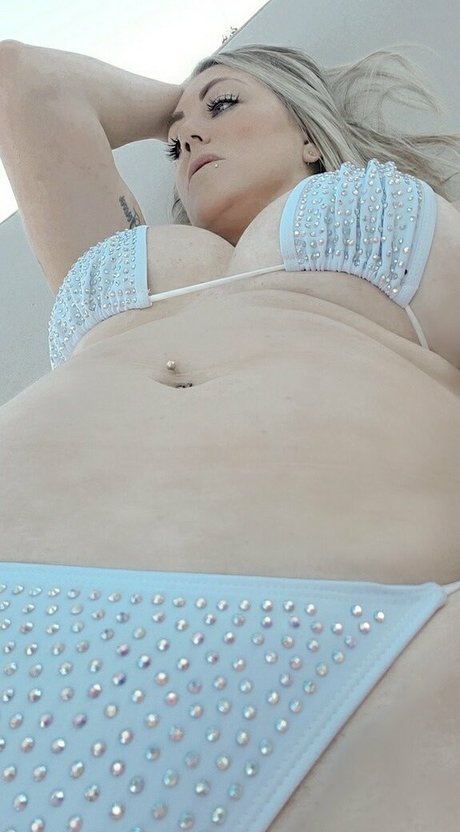 Bikinibee nudes pornstar pics