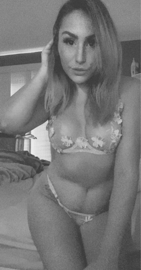 Jacqui model xxx galleries