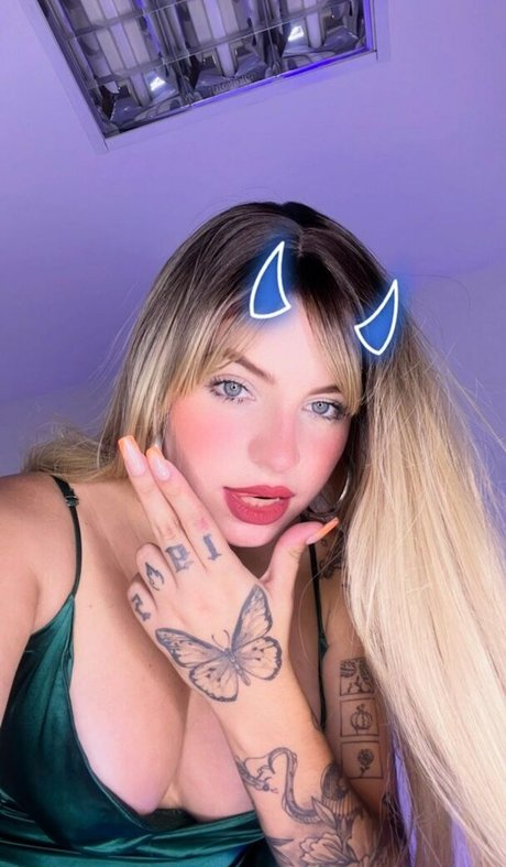 Marianyyaa pornstar high quality images