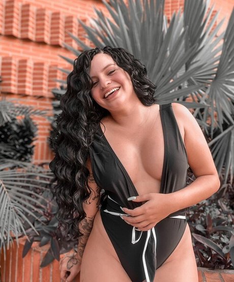 Marianyyaa perfect actress picture