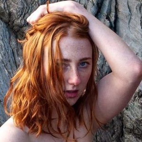 somethingaboutolive sex model pics