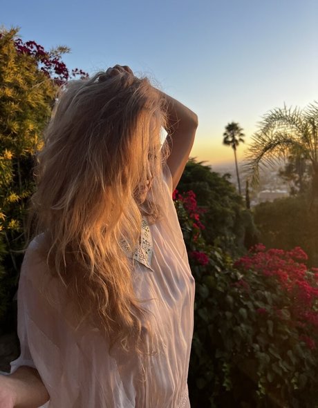 Nora Segura pornstar top pic