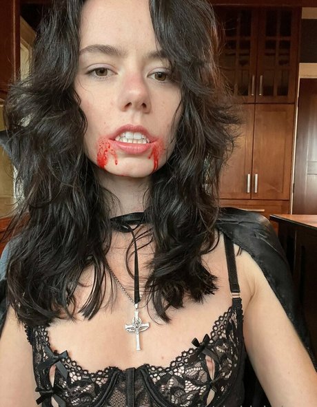 skyhighsierra erotic actress pics