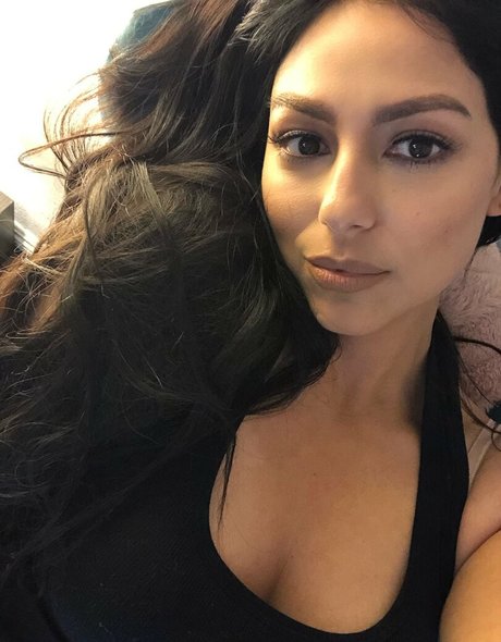 cerissa model free pics