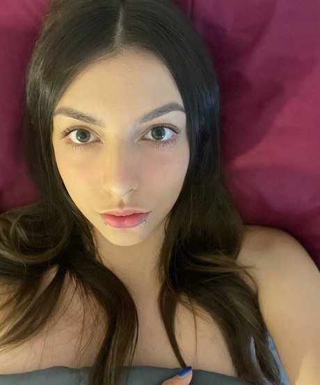 ChloeNight pornstar naked images