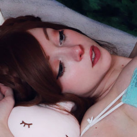 xAreios model sexy pictures