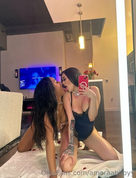 Amaraababyy naked model images