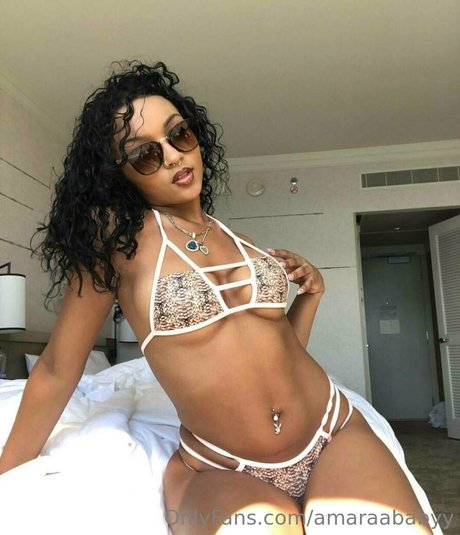 Amaraababyy naked pornstar galleries