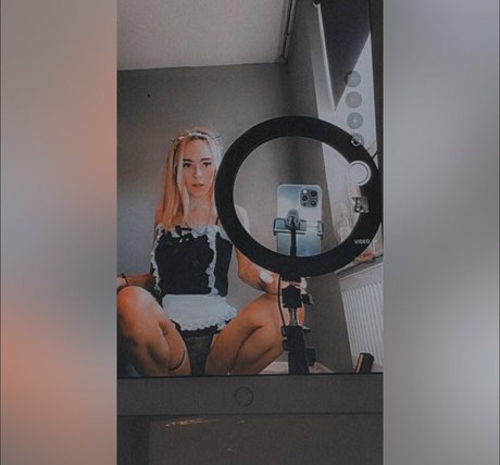 curvy muscle onlyfans top image