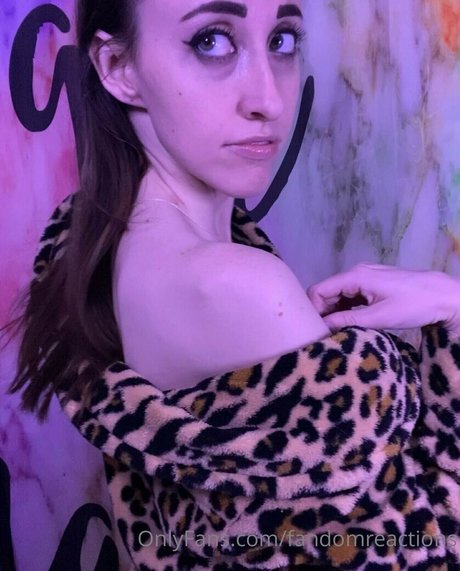 FandomReactions star free images