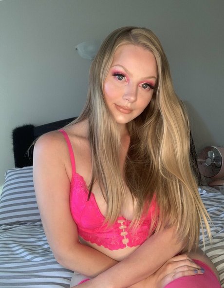 popular onlyfans free photos