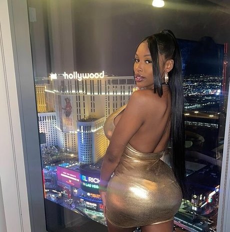 jadorejayanna model hd pics