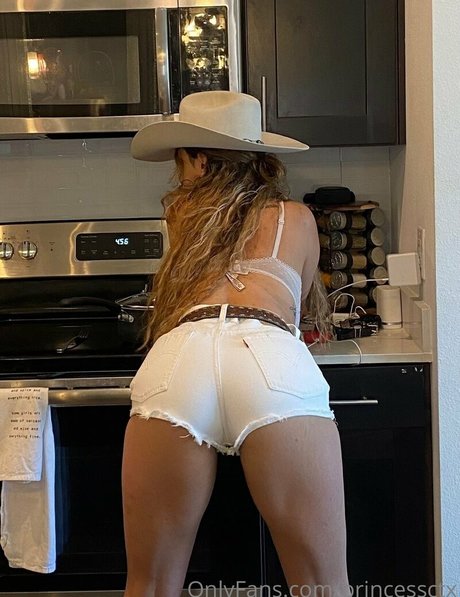 mother onlyfans free sexy img