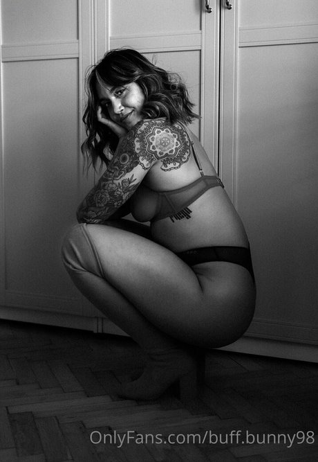 buff bunny98 pornstar nude pics