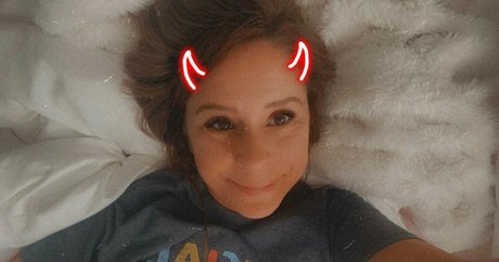 Sweettonii adult actress image