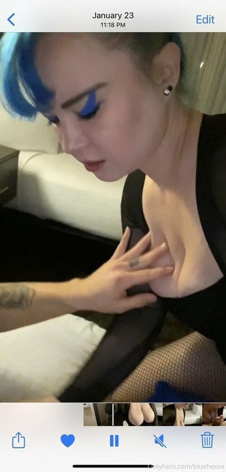 TheBlueHexxx model beautiful image