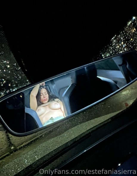 Estefania Sierra model pictures