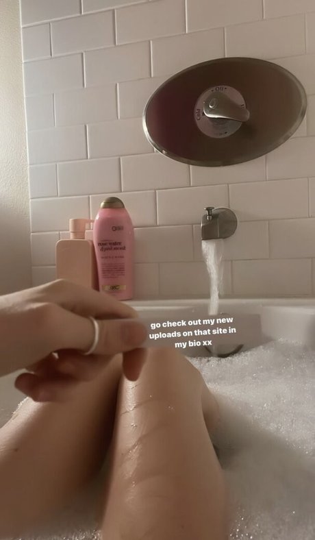 Hrdluvr art pornstar photo