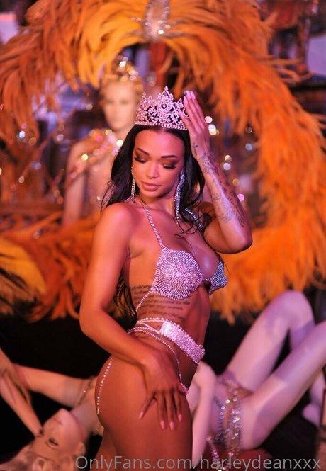 black threesome onlyfans top galleries