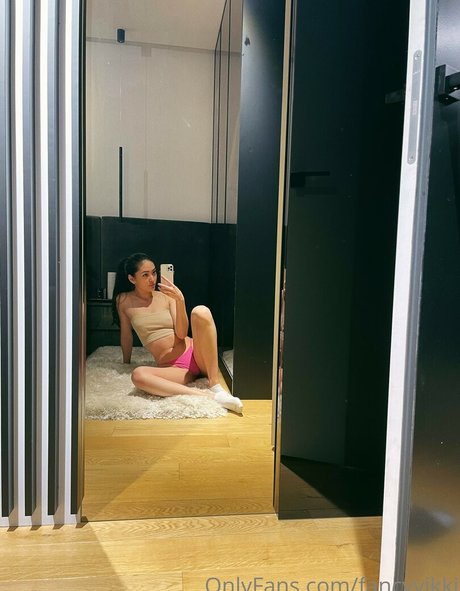 FancyV xxx star photo