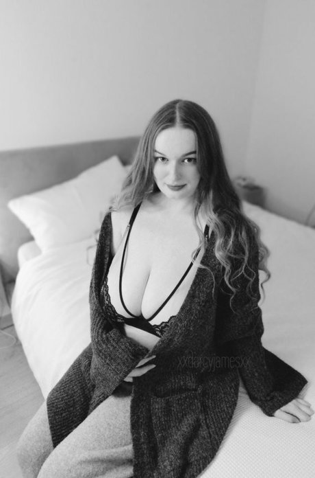 darcyjames star exclusive img