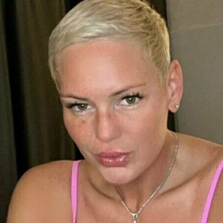 KADEN KOLE hot star images