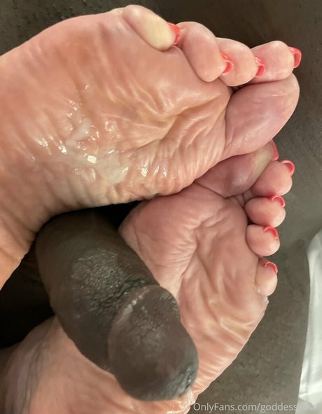 Goddess Fendi star galleries