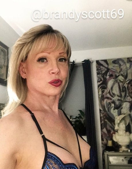 Brandy Scott star photo