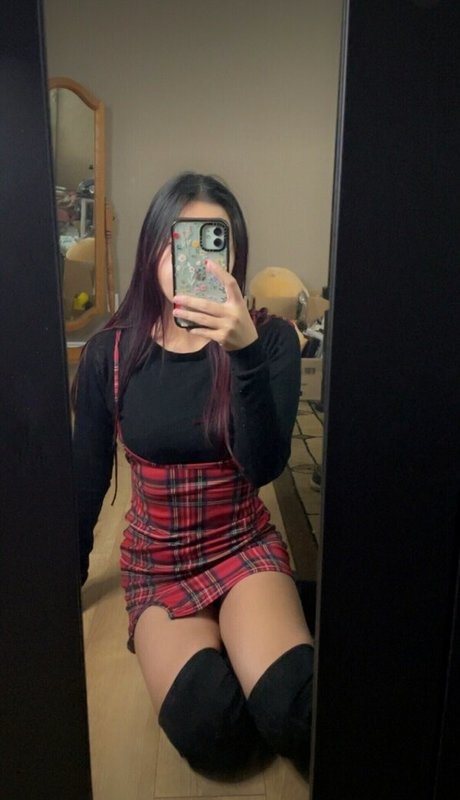 Hiddenr0se model free gallery