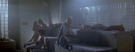 Elizabeth Perkins pornstar high quality pictures