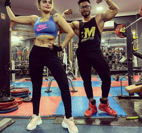 Suhaani Laskar adult model pic