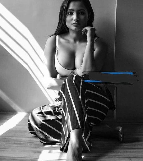 Desi NRI star pictures