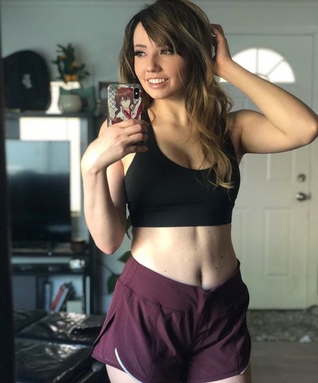 Charleemanderz model erotic pictures