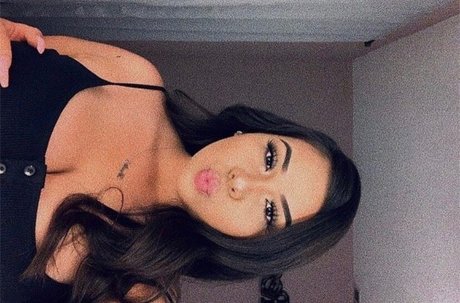 hEdiorHer model adult images