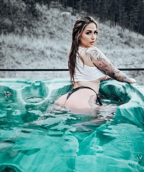 arab onlyfans perfect photos