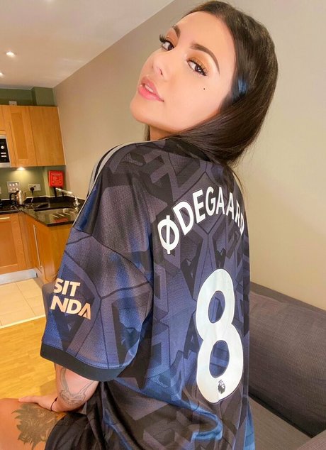 Smileyrileyxx pornstar erotic image