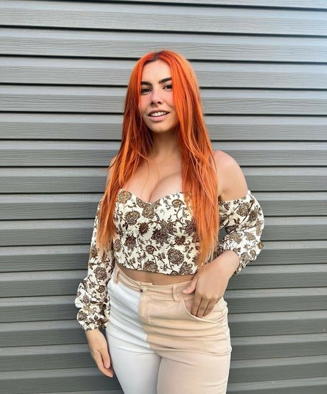 Alicia Atout best star images