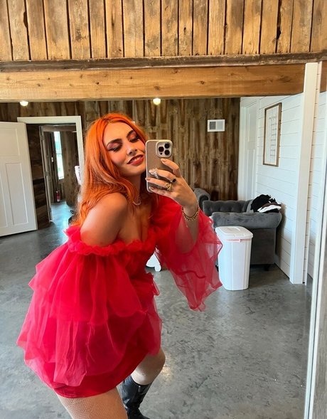 Alicia Atout top star img