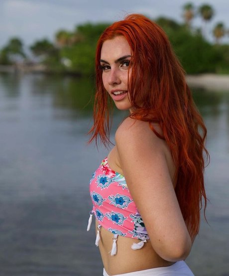 Alicia Atout model hd archive