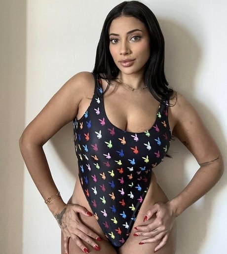 Gabriella Firek hd star pictures