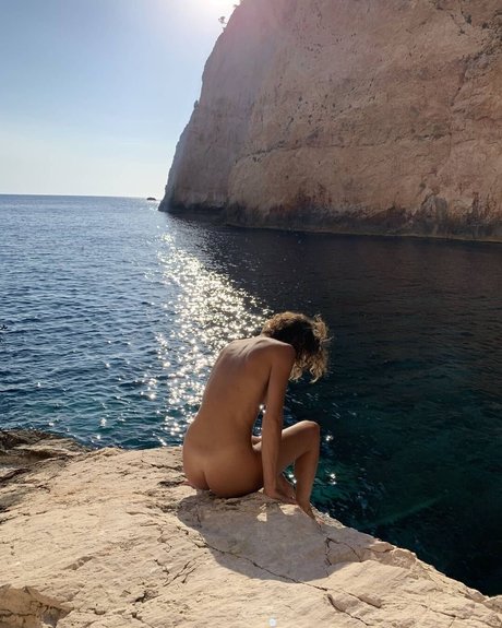 Andja Lorein beautiful star img