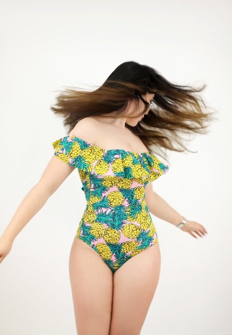 Kira Shynel xxx pornstar images