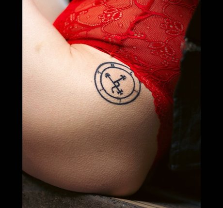 xxx milf onlyfans hot naked picture